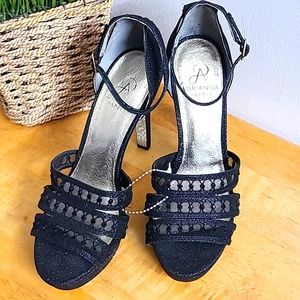 Adrianna Papell heels